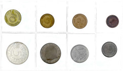 Münzen der Bundesrepublik Deutschland

Kursmünzensätze

1 Pfennig - 5 Deutsche Mark, 1964-2001

1966 G. O.B.H. Auflage nur 3070 Sätze. Polierte ...