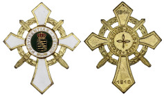 Orden und Ehrenzeichen

Deutschland

Weimarer Republik, 1919-1933

Sächsisches Kriegs-Ehrenkreuz 2. Klasse 1914/1918 (verliehen 1921-1933). vorz...