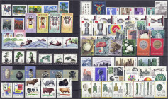 Briefmarken

Ausland

China

Jahrgang 1981, komplett bis auf die Blöcke und Nr. 1726-1745, postfrische Luxuserhaltung. Mi. 500,-€ Michel 1658-17...