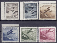 Briefmarken

Ausland

Liechtenstein

15 Rp.- 1 Fr. Flugzeug über Landschaften 1930, kompletter Satz in postfrischer Erhaltung. Mi. 600,-€ Michel...