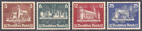 Briefmarken

Deutschland

Deutsches Reich

3 Pf. - 25 Pf. OSTROPA 1935, kompletter Blockmarkensatz in ungebrauchter Erhaltung. Mi. 180,-€ Michel...