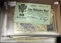 Banknoten Lots Deutschland
Ca. 430 Inflationsscheine aus Hessen und Hessen-Nassau. Viele bessere Scheine gesichtet unter anderem Frankfurt Stadt 5X1 ...