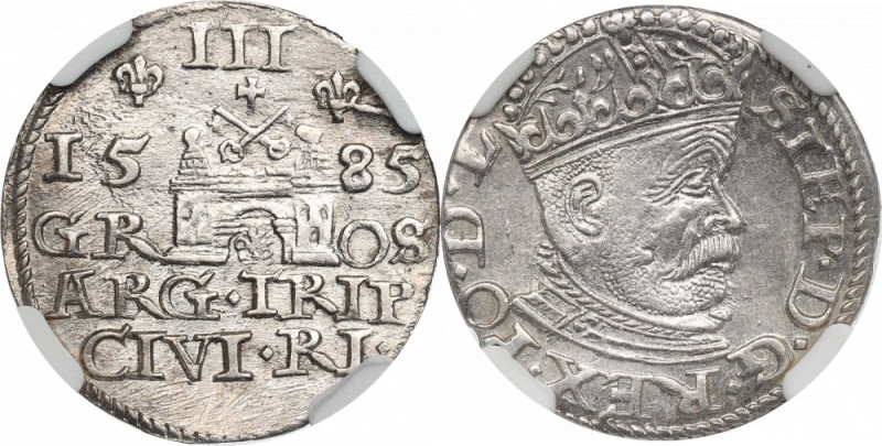 Stephan Bathory, 3 groschen 1585, Riga - NGC MS4 Rzadka odmiana z lilijkami przy...