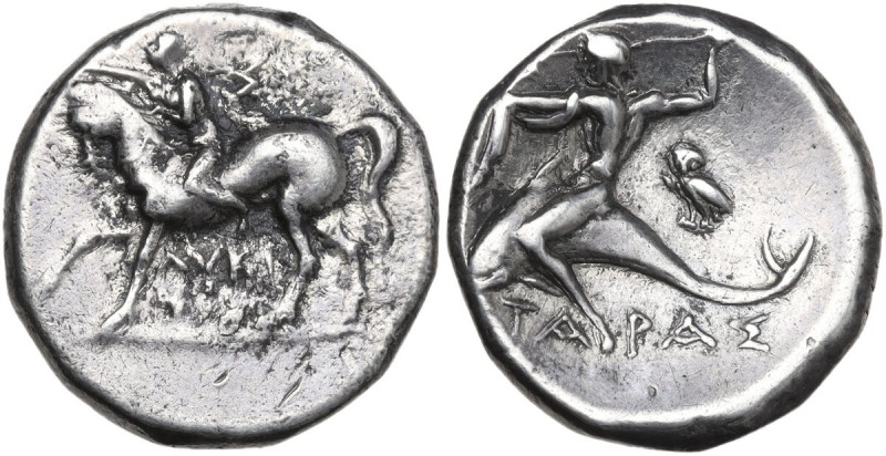 Greek Italy. Southern Apulia, Tarentum. AR Nomos, 272-240 BC, Lykinos magistrate...