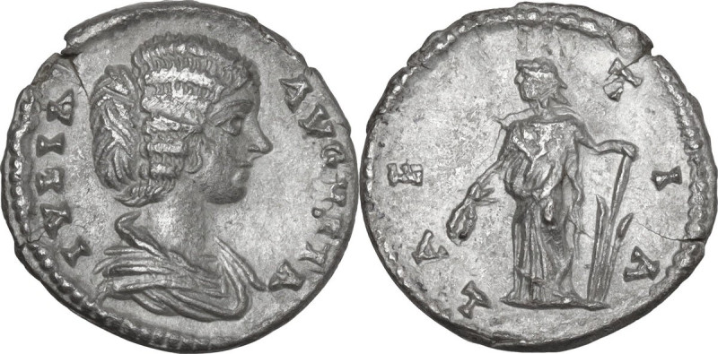 Julia Domna, wife of Septimius Severus (died 217 AD). AR Denarius, Rome mint, 19...