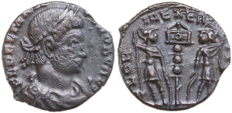 Delmatius (335-337). AE 14.5 mm, Trier mint, 335-337. Obv. FL DELMATI-VS NOB CAE...