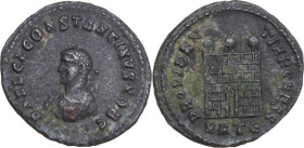 Constantine II as Caesar (317-337). AE 18.5 mm, Heraclea mint, 317 AD. Obv. D N FL CL CONSTANTINVS NOB C. Bust of Constantine II, laureate, draped, le...