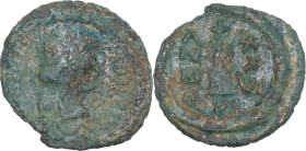 Justinian I. (527-565). AE Decanummium, Perugia mint. Obv. Diademed, draped and cuirassed bust right. Rev. Large I surmounted by cross, between A/N/N/...