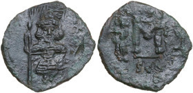Constantine IV Pogonatus, with Heraclius and Tiberius (668-685). AE Follis, Syracuse mint, 674-681. Obv. Constantine standing facing, helmeted and cui...
