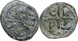 Romanus IV Diogenes (1068-1071). AE Follis, Constantinople mint. Obv. Bust of Christ facing, holding book. Rev. Cross with C-R/P-Δ in the angles. D.O....