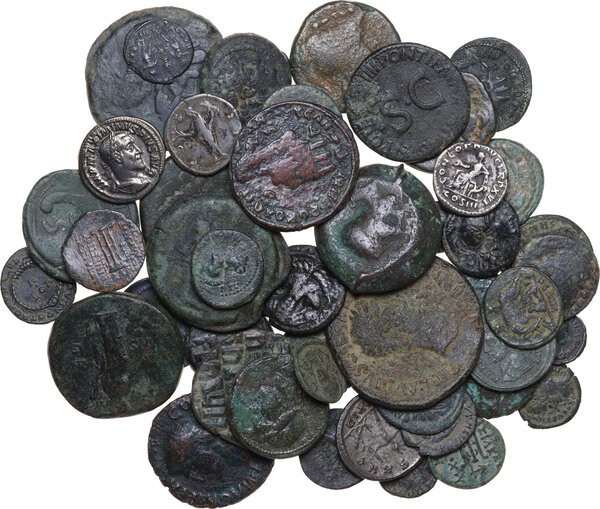 Miscellanea. Multiple lot of fifty (50) unclassified bronze and silver ancient c...