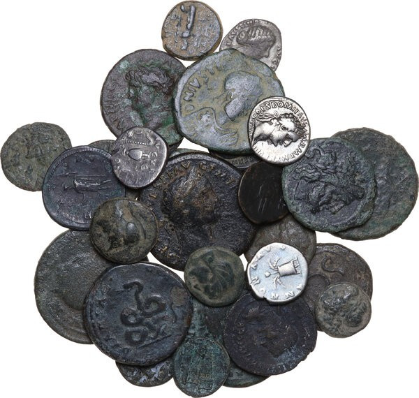 Miscellanea. Multiple lot of thirty (30) unclassified bronze and silver ancient ...