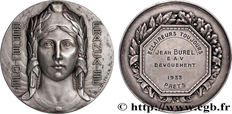 III REPUBLIC
Type : Médaille, Éclaireurs toujours, Dévouement 
Date : 1933 
Meta...