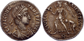 Roman Empire Constans AR Siliqua 347 AD Rome Extremely Rare

RIC VIII 70, RSC 30; Silver 2.96 g, 19.3 mm; Obv: FL IVL CONSTANS P F AVG - Diademed (r...