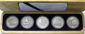 Ausländische Münzen und Medaillen Cookinseln Britisch, seit 1773
5 X 5 New Zealand-Dollars 1999, Perth Mint. "The ships that made Australia". Je 2 Un...