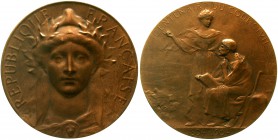 Ausländische Münzen und Medaillen Frankreich Dritte Republik, 1870-1940
Bronzemedaille 1904 v.F. Vernon. 100 Jahre Code Civil. Marianne mit Löwenkopf...