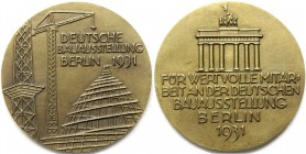 Medaillen Ausstellungen Deutschland Berlin
Bronzemedaille 1931 v. Elster. Für wertvolle Mitarbeit a.d. deutschen Bauausstellung. Brandenb. Tor über T...