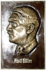 Medaillen Drittes Reich
Eins. Bronzegussplakette o.J., unsign. Kopfbild Hitlers mit Hemd und Krawatte n.l. über ADOLF HITLER. Revers: Aufhängesteg, P...