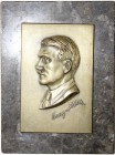 Medaillen Drittes Reich
Eins. Bronzeplakette o.J., unsign. Kopfbild Hitlers mit Hemd und Krawatte n.l. über faksimilisiertem ADOLF HITLER. 59 X 89 mm...