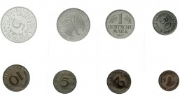 Münzen der Bundesrepublik Deutschland Kursmünzensätze 1 Pfennig - 5 Deutsche Mark, 1964-2001
1967 F. O.B.H. Auflage nur 1600 Sätze
Polierte Platte...