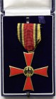 Orden und Ehrenzeichen Deutschland BRD, seit 1948
Bundesverdienstkreuz II. Klasse für Herren im Etui (ohne Miniatur).
vorzüglich