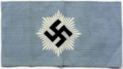 Militaria Uniformen und Uniformteile
Drittes Reich: Ärmelband Reichsluftschutzbund. 19 X 10 cm.
etwas fleckig