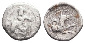 Greek Coins Obols. 4th - 1st century B.C. Ar.
Reference:
Condition: Very Fine

W :0.7 gr
H :10.7 mm