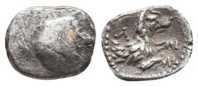 Greek Coins Obols. 4th - 1st century B.C. Ar.
Reference:
Condition: Very Fine

W :0.8 gr
H :10.2 mm