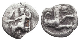 Greek Coins Obols. 4th - 1st century B.C. Ar.
Reference:
Condition: Very Fine

W :0.6 gr
H :11.2 mm