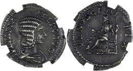 EMPIRE ROMAIN - ROMAN
Julia Domna (193-211). Denier 215-217, Rome.
RIC.388c ; Argent - 2,81 g - 16 mm - 7 h
GENI AU (AC8O0X5JLS). 
Avec une patine som...