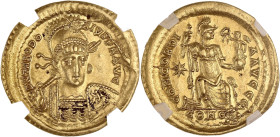 EMPIRE ROMAIN - ROMAN
Théodose II (402-450). Solidus ND, Constantinople, 5e officine.
RIC.25 ; Or - 4,40 g - 20 mm - 6 h
GENI AU DAMAGE (AC7API89QF). ...