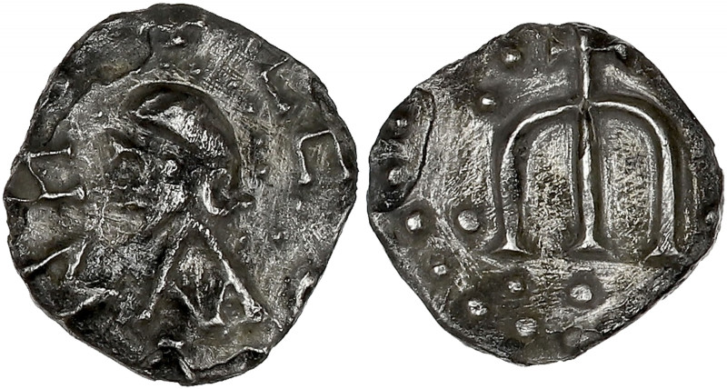 FRANCE / MÉROVINGIENS - FRANCE / MEROVINGIAN
Poitou, Melle. Denier ND (c.700).
B...