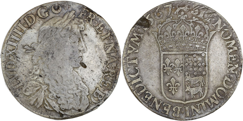 FRANCE / CAPÉTIENS - FRANCE / ROYAL
Louis XIV (1643-1715). Écu de Béarn au buste...