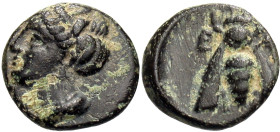 Ionia, Ephesos. 4th centuy B.C. AE (10 mm, 1.20 g).