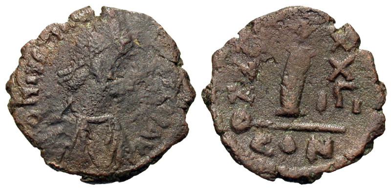 Justinian I. 527-565. AE decanummium (17 mm, 2.65 g).