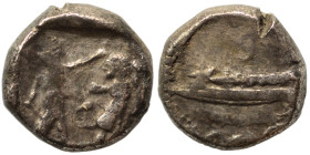 1/16 Shekel AR
Phoenicia, Sidon, Ba'alšillem II, c. 401-366 BC, Phoenician galley left, waves belowm/ Persian king or hero, holding dagger in his rig...