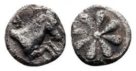 Hemiobol AR
Aiolis, Kyme , c. 400-300 BC
6 mm, 0,32 g