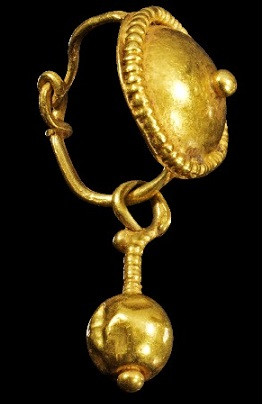 Roman golden earring, 1st - 3rd century AD, 1,80 g