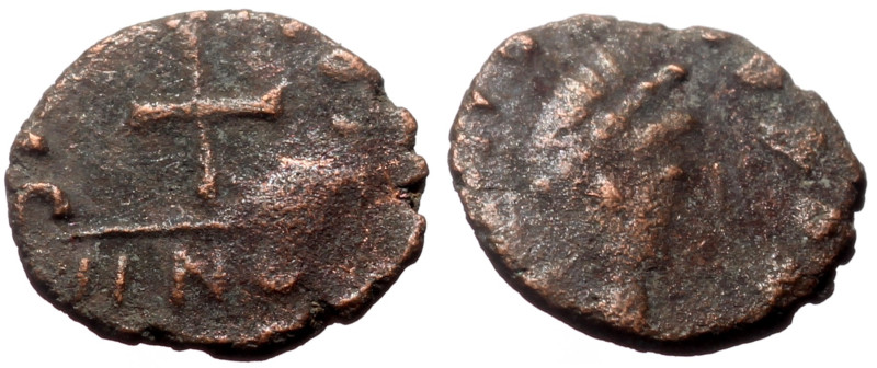 Vandals, uncertain Æ Nummus (ca 508) 
Obv: grabled legend, diademed head right 
...