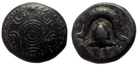 Kings of Macedon, Alexander III the Great (336-323 BC) AE (Bronze, 4.50g, 15mm) Miletos, After 334 BC.
Obv: Macedonian shield; lightning bundle in the...