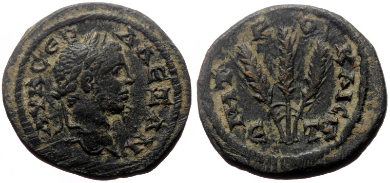 *Interesting variant*
Cappadocia, Caesarea AE (Bronze, 6.54g, 20mm) Severus Ale...