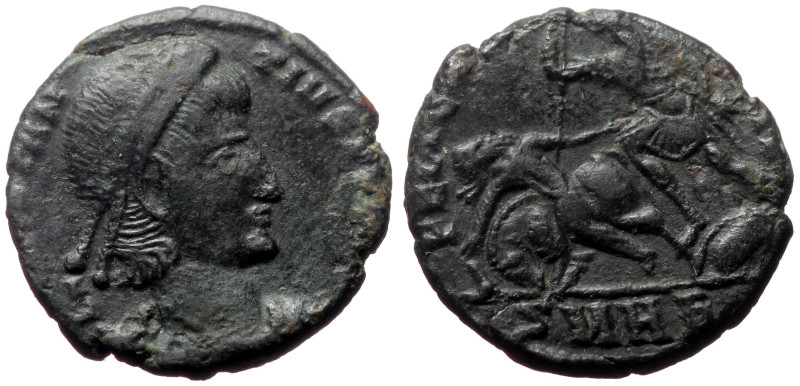 Constantius II (337-361) AE (Bronze, 4.50g, 19mm) Heraclea
Obv: D N CONSTANTIVS ...