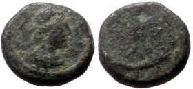 Unidentified Migration Period AE (Bronze, 1.25g, 9mm)
