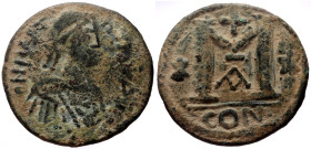 Justinian I (527-565) AE Follis (Bronze, 12.54g, 29mm) Constantinople.
Obv: D N IVSTINIANVS P P AVG, Diademed, draped and cuirassed bust right.
Rev: L...