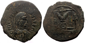 Justinian I (527-565) AE Follis (Bronze, 12.00g, 30mm) Nicomedia, 527-538. 
Obv: D N IVSTINIANVS P AVG Diademed, draped and cuirassed bust of Justinia...