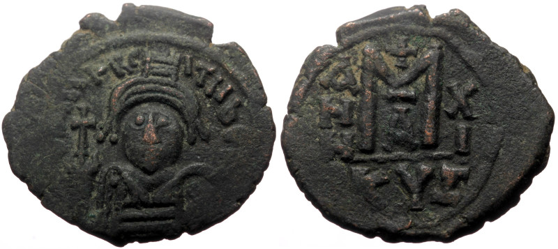 Maurice Tiberius (582-602) AE Follis (Bronze, 31mm, 11.47g) Kyzikos.
Obv: D N mA...