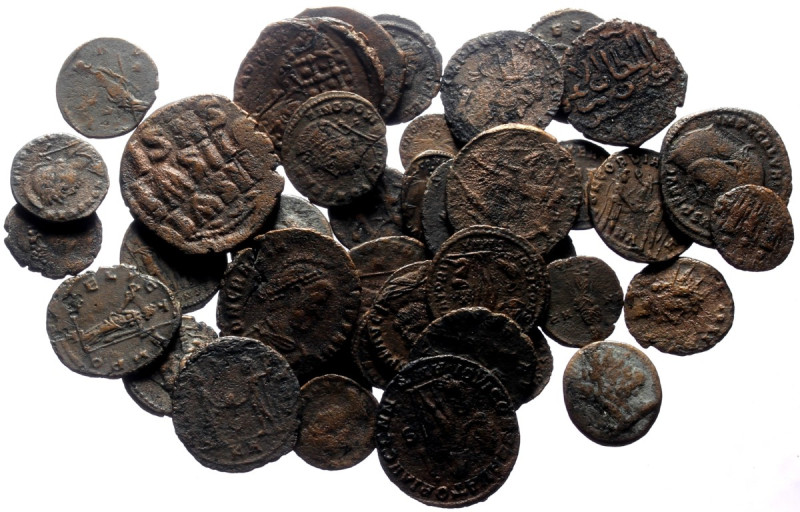 39 Ancient AE coins (Bronze, 92,66g)