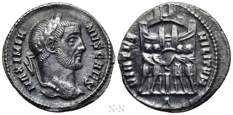 GALERIUS (Caesar, 293-305). Argenteus. Rome. 

Obv: MAXIMIANVS CAES. 
Laureat...