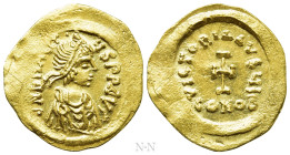 HERACLIUS (610-641). GOLD Tremissis. Constantinople