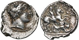 ROYAUME DE PEONIE, Patraos (340-315), AR tétradrachme. D/ T. l. d'Apollon à d. R/ Cavalier coiffé d'un casque avec une haute crête, terrassant de sa l...